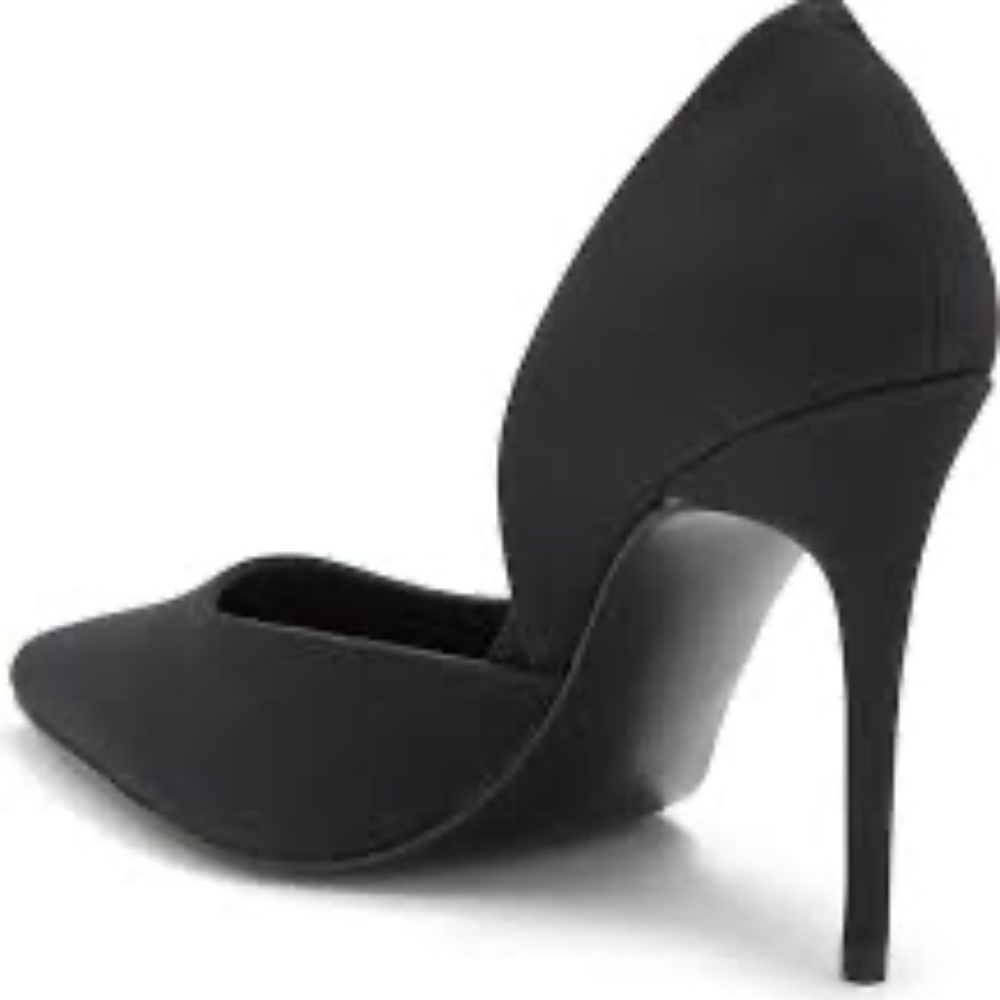 NWOT Mark Fisher black stilettos